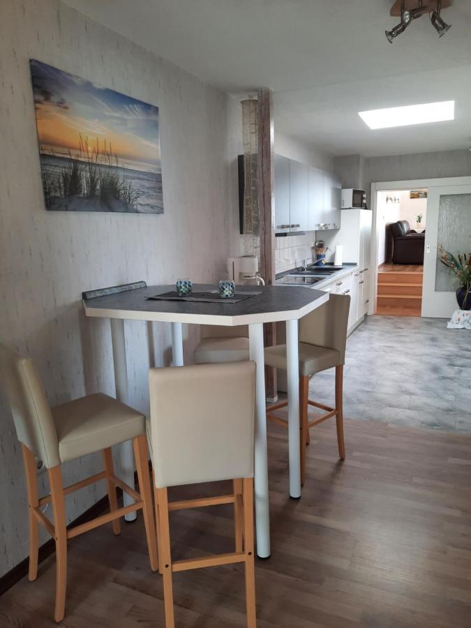 Ferienhaus In Hafennahe Apartment Sassnitz Bagian luar foto